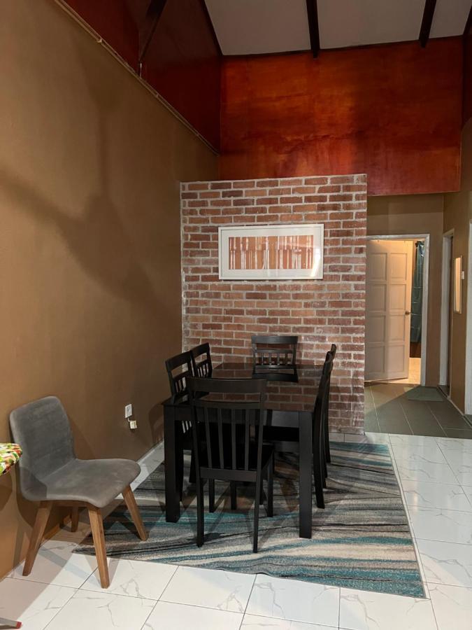 TheAtbas Homestay 17 in Seri Iskandar Perak 3 Bedroom Bota Bagian luar foto