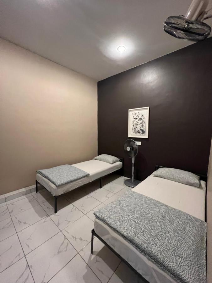 TheAtbas Homestay 17 in Seri Iskandar Perak 3 Bedroom Bota Bagian luar foto
